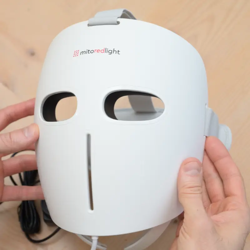 mito red light mitoglow led face mask