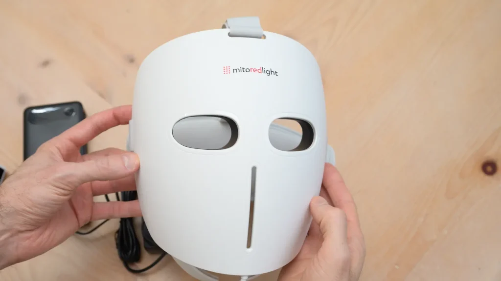 mito red mitoglow led face mask